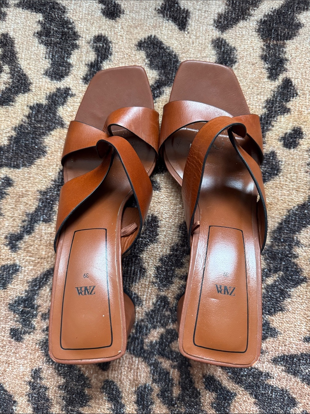 Zara Brown Leather Twist-Strap Square-Toe Mules chunky heels sandals